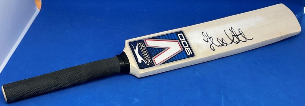 Lot 467: Cricket Steve Smith Signed Slazenger V 900 Miniature...