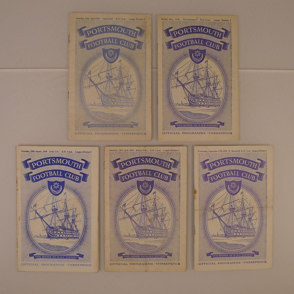 Lot 240: 5 x Portsmouth United 1958-59 football programmes, Vs...
