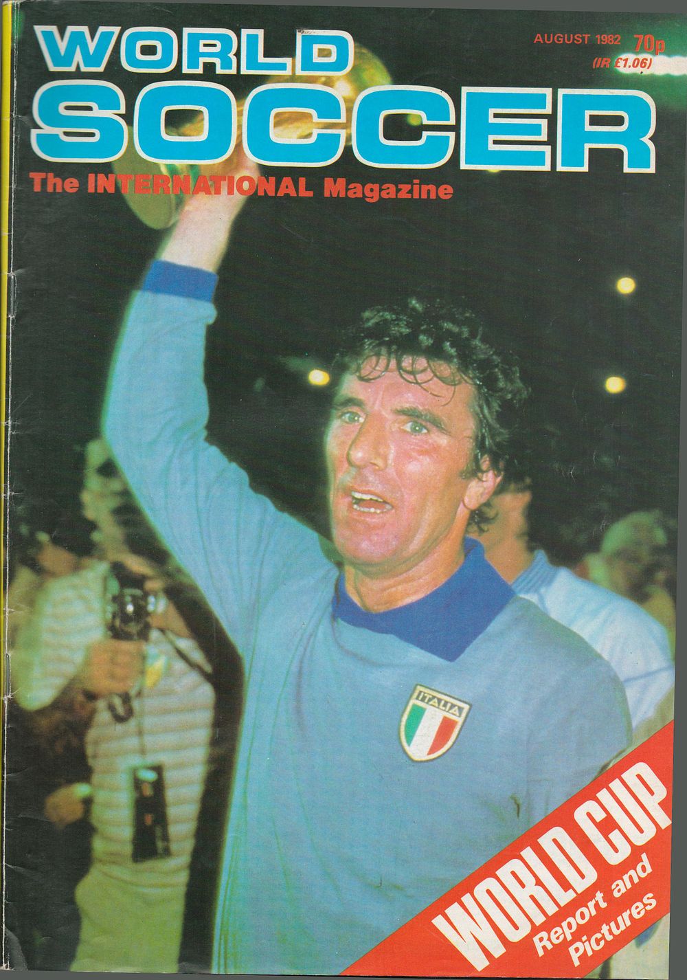 Lot 568: 1 x World Soccer Magazine A4 August 1982...