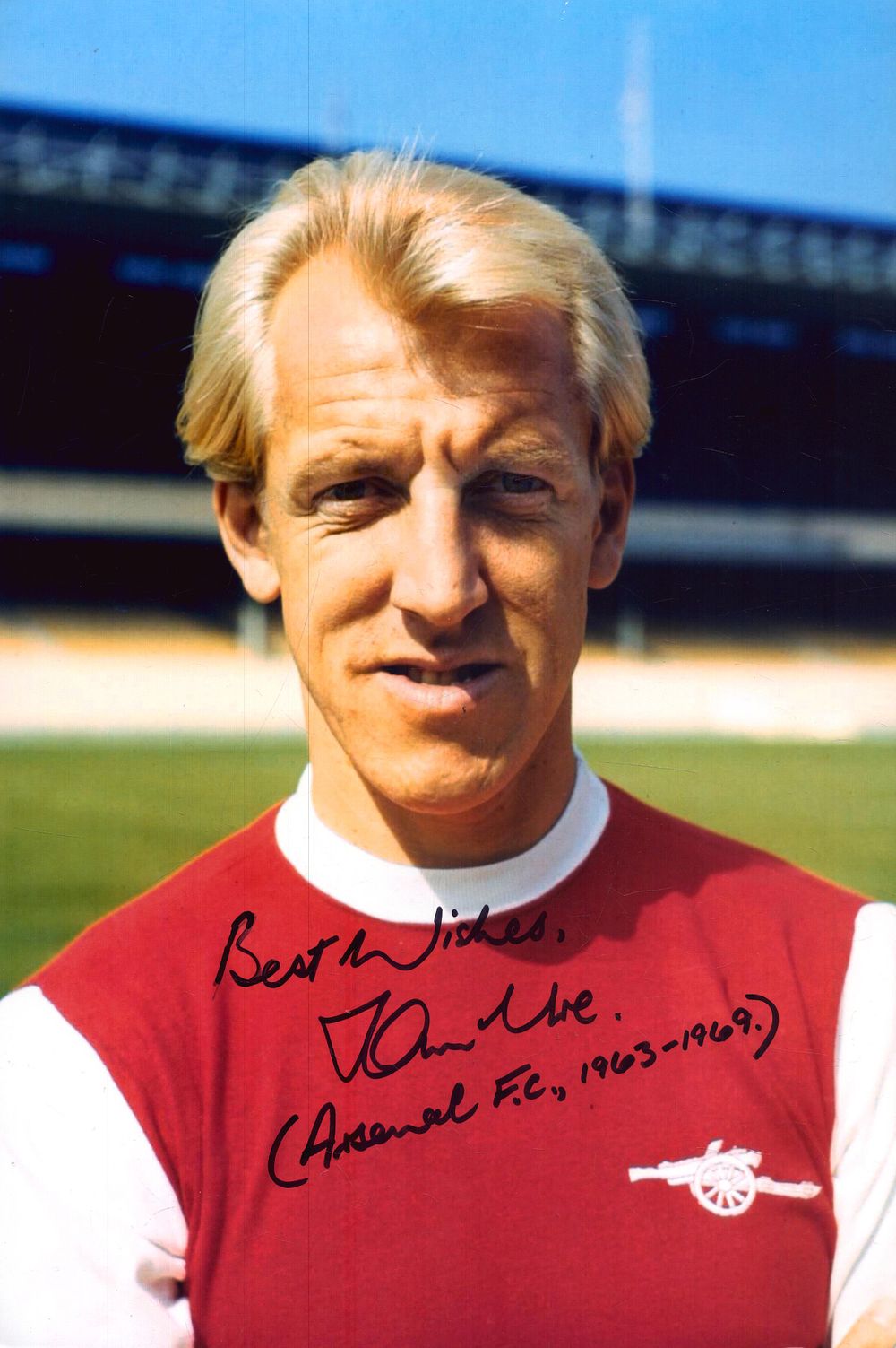Lot 151: Ian Ure signed 12x8inch colour photo. Formal Arsenal...