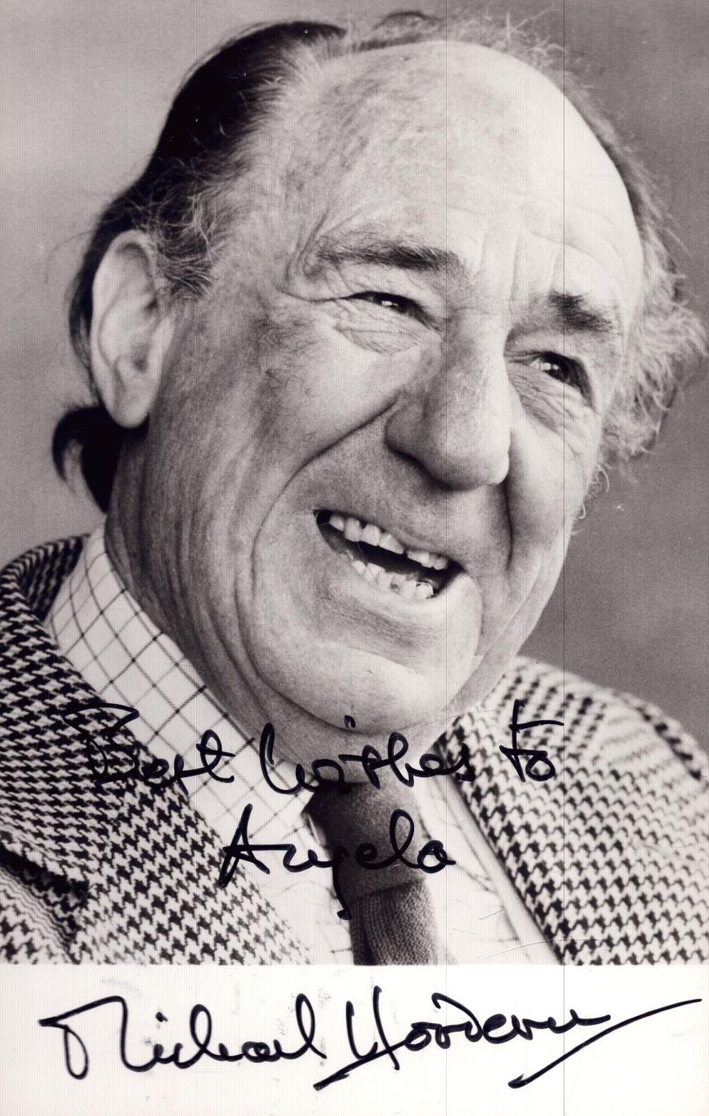 Lot 312: Michael Hordern signed 6x4inch black and white photo....
