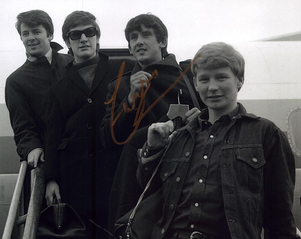 Lot 564: Frank Allen signed photo, The Searchers, 10x8 black...