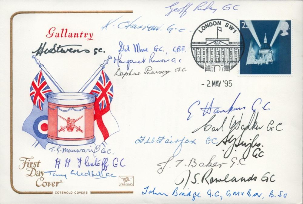 Lot 580: Fantastic 15 George Cross Winners Signed Gallantry Cotswold...