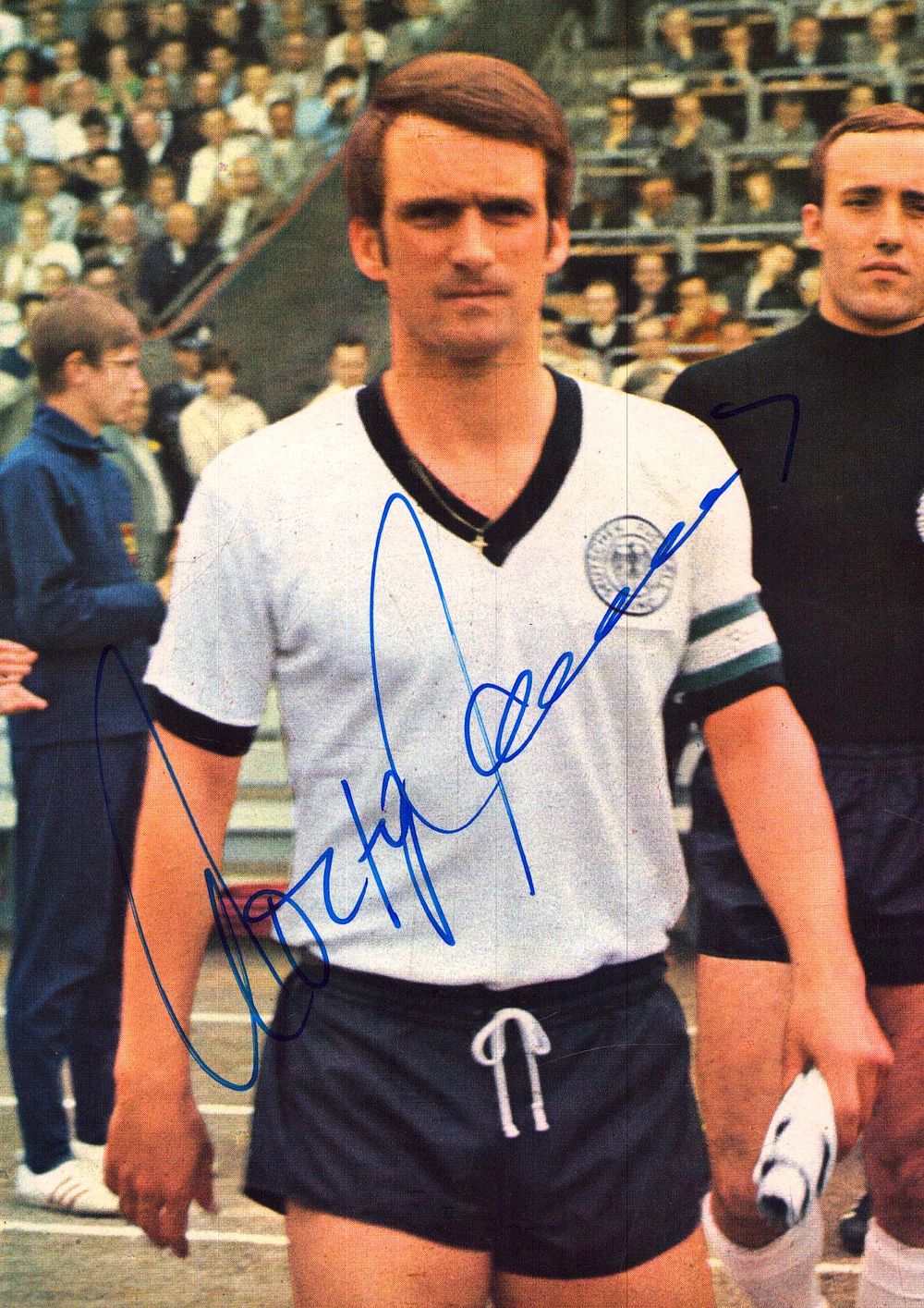 Lot 700: Wolfgang Overath German footballer signed 6x4 inch colour...