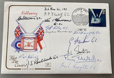 George Cross 13 medal winners multiple signed 1995 Gallantry cover. Includes rare autographs 