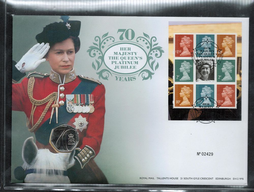 Lot 219: 70 years HM The Queens Platinum jubilee 50pence...