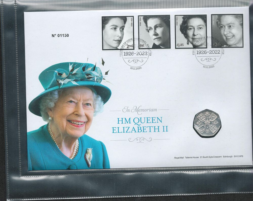 Lot 228: in Memoriam HM Queen Elizbeth II 50pence coin...