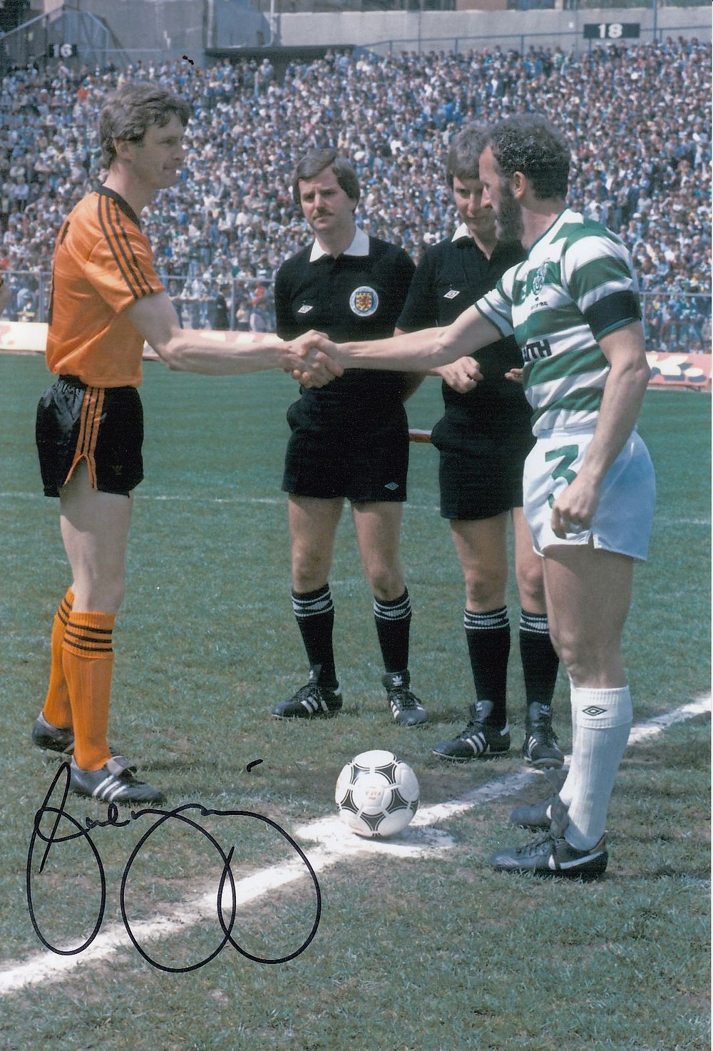 Lot 303: Autographed PAUL HEGARTY 12 x 8 Photo :...