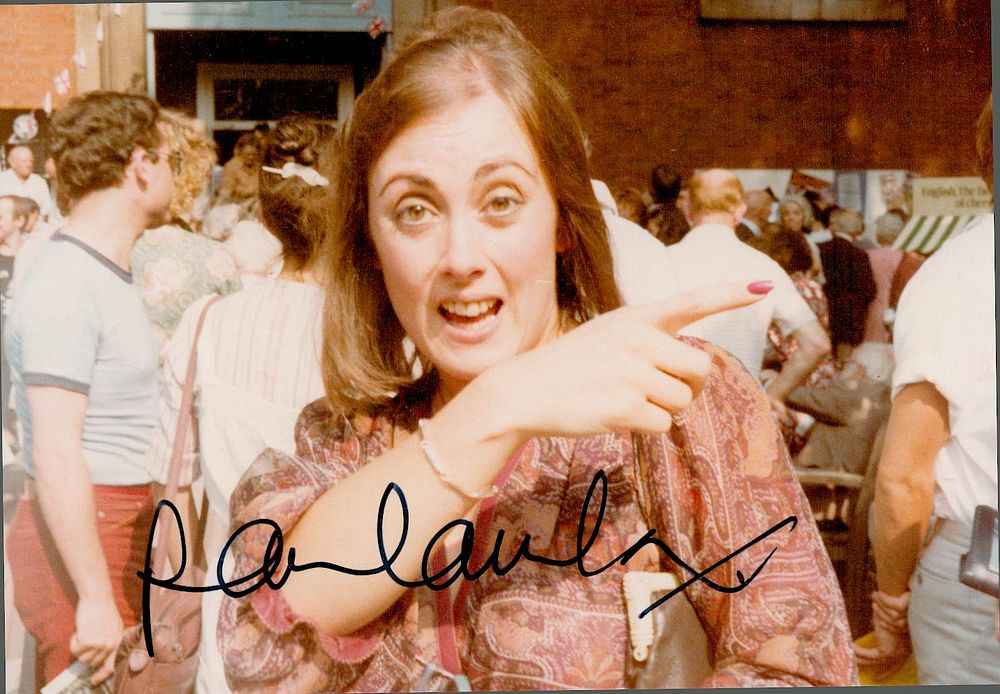 Lot 335: Paula Wilcox signed 6x4inch colour photo. Good condition....