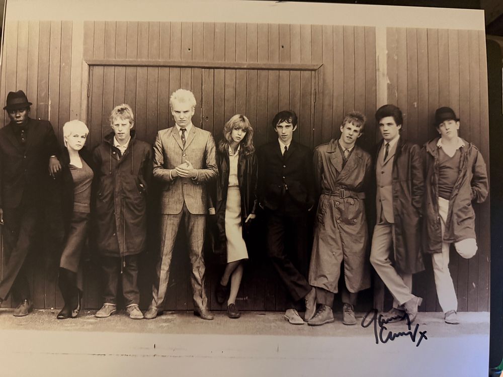 Lot 707: Quadrophenia B&W 14x11 photo signed by actor Garry...