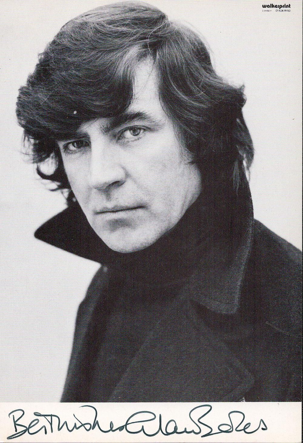 Lot 294: Alan Bates signed black and white photo card...
