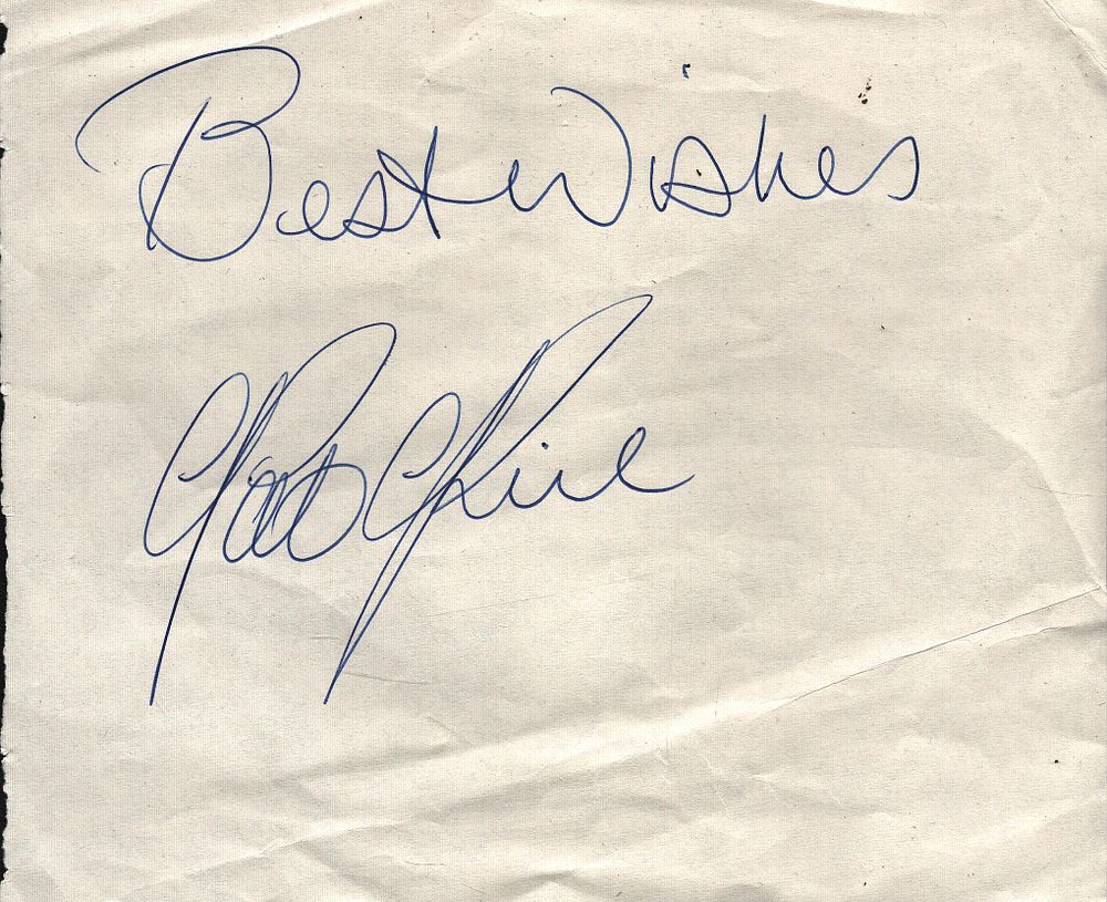 Lot 505: Pat Rice, MBE signed 7x5.5 Autograph page. Is...