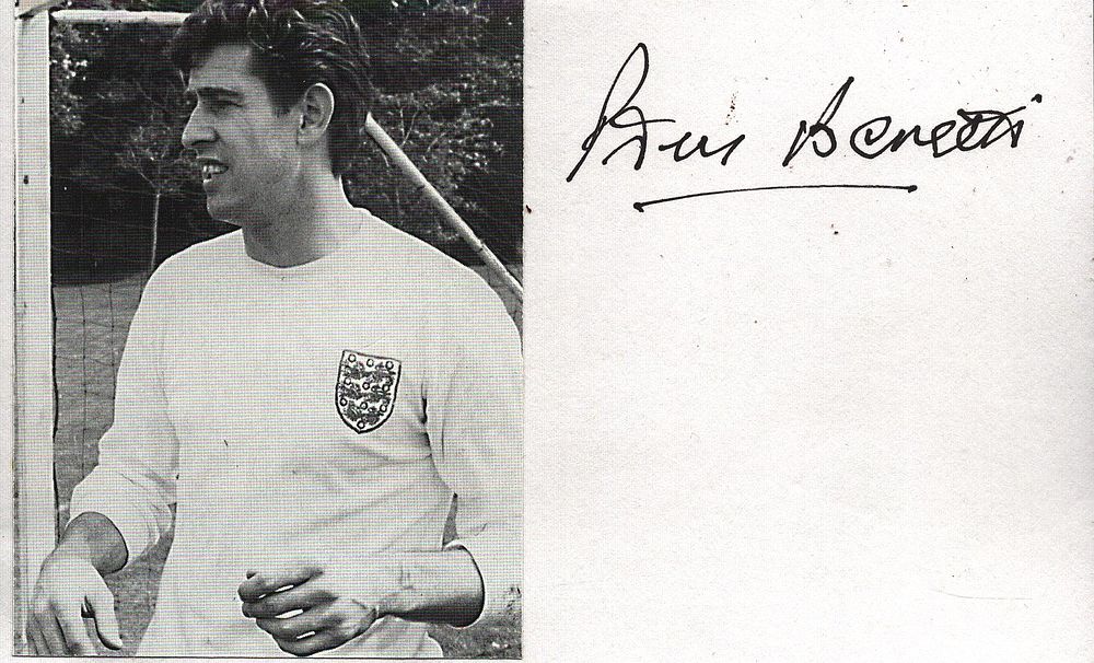 Lot 517: Peter Bonetti signed postcard includes small colour photo...