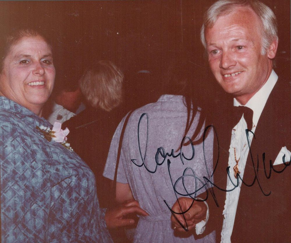 Lot 567: John Inman signed candid colour 5x4. Good condition....