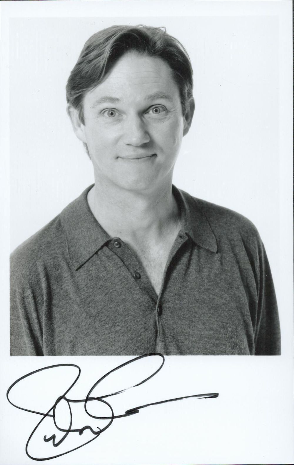 Lot 573: Richard Thomas signed black and white photo 5x4...