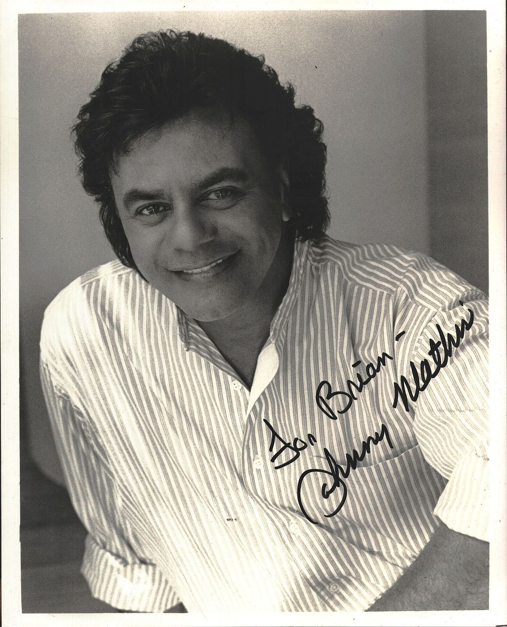 Lot 612: JOHNNY MATHIS Singer signed 8x10 Photo . Good...