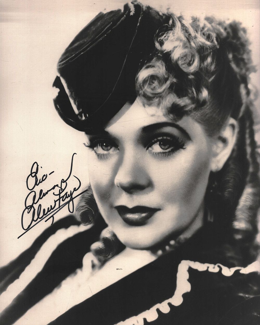 Lot 619: ALICE FAYE (1915-1998) Actress signed 8x10 Photo ....