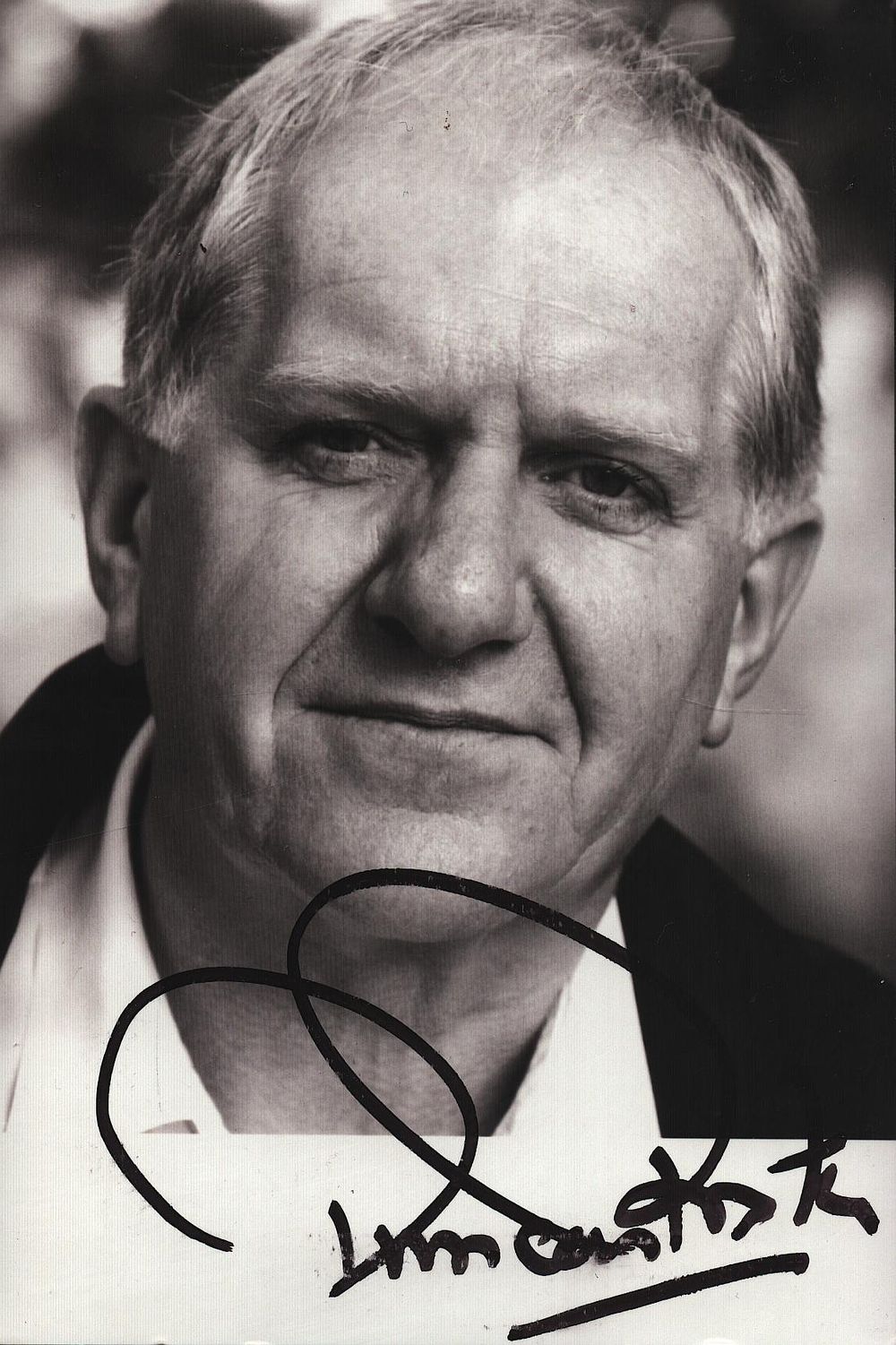 Lot 632: DUNCAN PRESTON Actor signed Photo . Good condition....