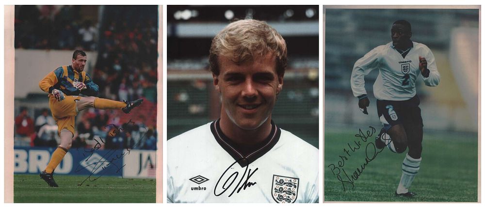 Lot 643: ENGLAND Collection of 3 signed Colour 8x10 Photos...