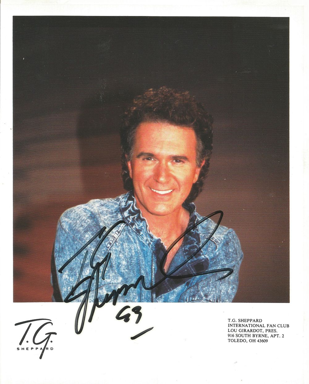 Lot 327: T.G. Sheppard signed 10x8inch colour photo. Music autograph....