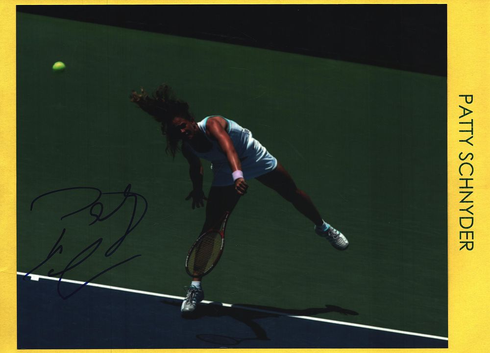 Lot 350: Patty Schnyder signed 10x8 inch photo. Patty Schnyder...
