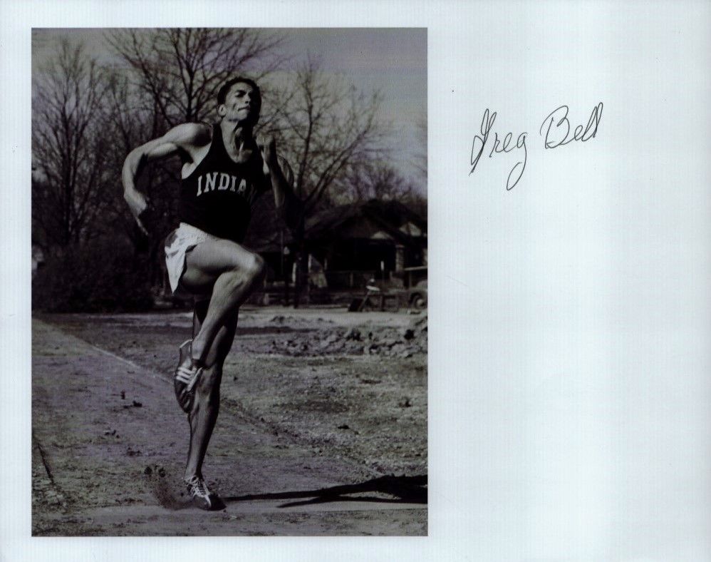 Lot 386: Dr Gregory Bell signed 10x8 inch black and...