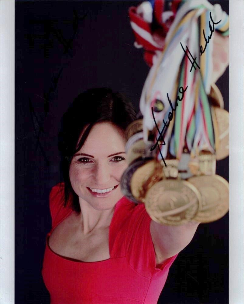 Lot 400: Andrea Henkel signed 10x8 inch colour photo. Good...