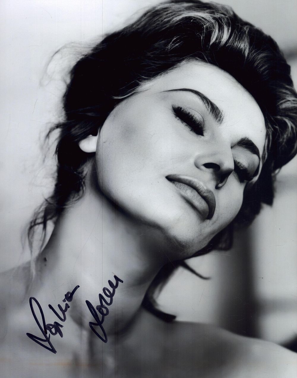 Lot 304: Sophia Loren signed 10x8 inch black and white...