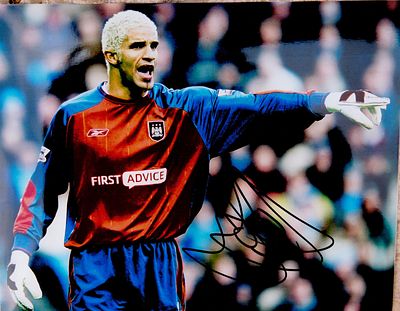 David James signed 10x8inch colour photo pictured while playing for Manchester City. Good 