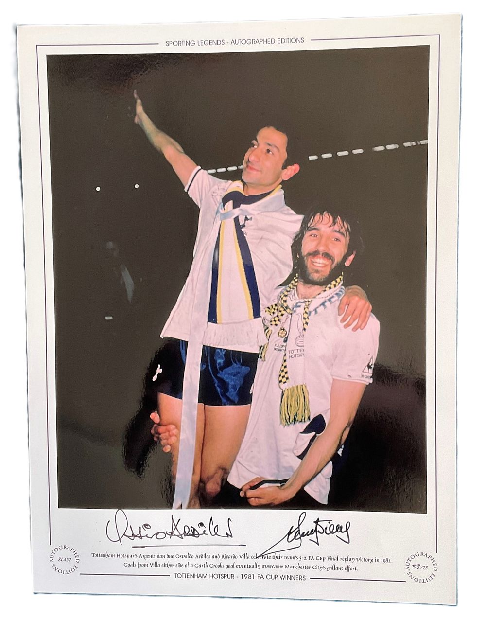 Lot 319: Football, Osvaldo Ardiles and Ricky Villa signed 16x12...