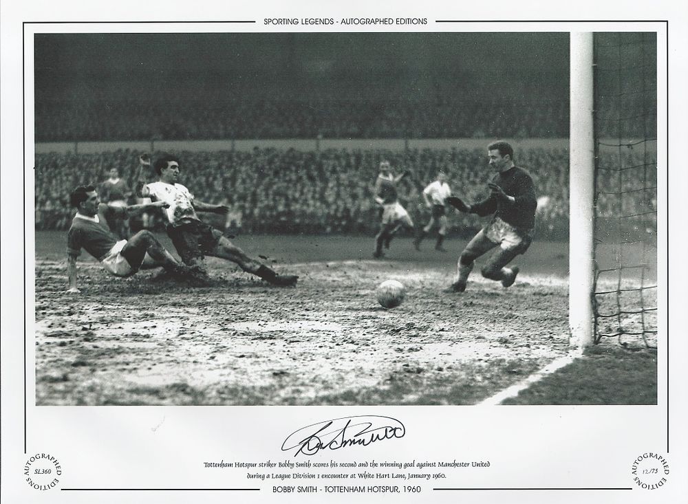 Lot 333: Bobby Smith 16x12 signed Black and white photo,...