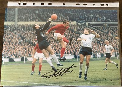 1966 World Cup hat trick Geoff Hurst signed rare 12 x 8 colour football World Cup action photo.