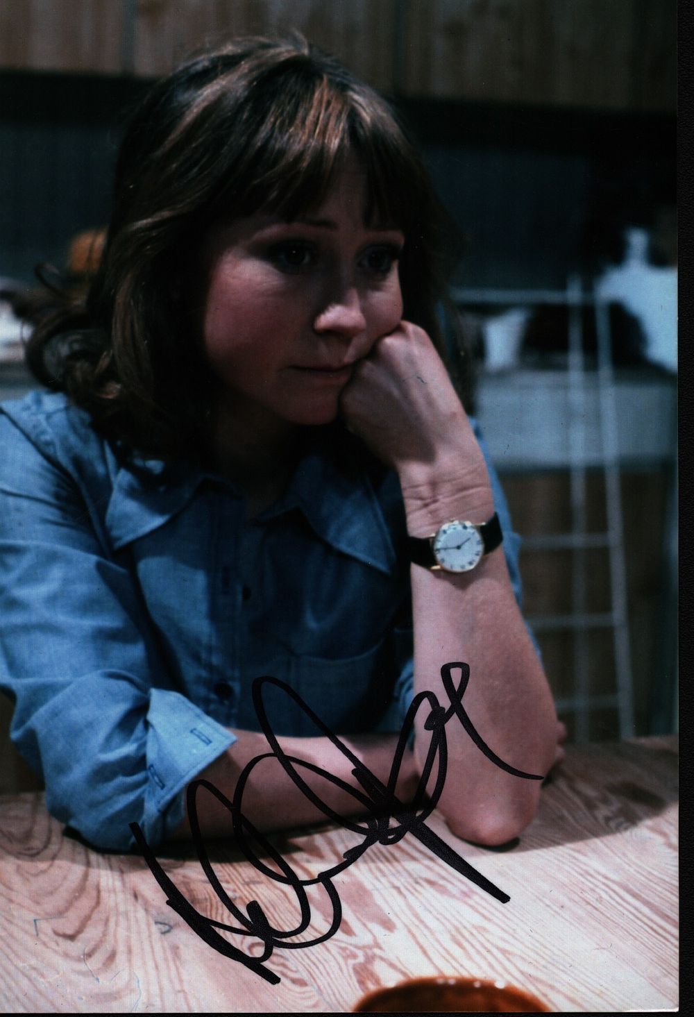 Lot 157: Felicity Kendal signed 6x4inch colour photo.