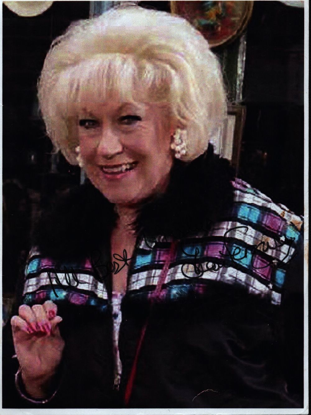 Lot 158: Jean Fergusson signed 6x4inch colour photo.