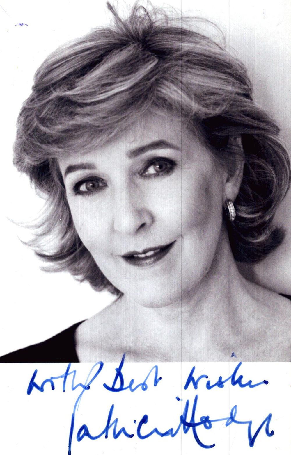 Lot 220: Patricia Hodge signed 6x4inch black and white photo.