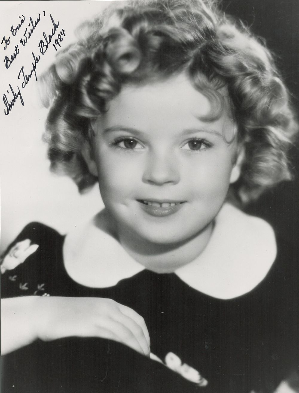 Lot 343: SHIRLEY TEMPLE (1928-2014) Actress signed 8x10 Photo.