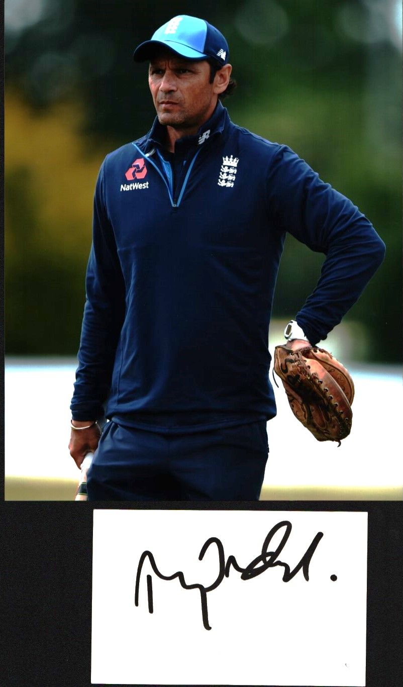 Lot 447: Mark Ramprakash signed 6x4inch white card and 10x8inch...