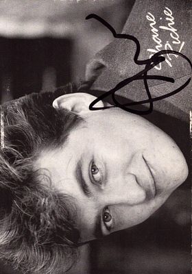 Shane Richie signed postcard. Good condition. All autographs come with a Certificate of 
