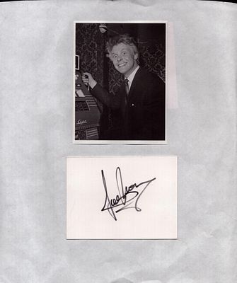 Joe Brown signature piece with black and white photo 4x3 inch appx. Good condition. All 
