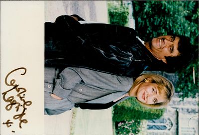 Caroline Langrishe signed 6x4 inch appx colour photo. Good condition. All autographs come with 