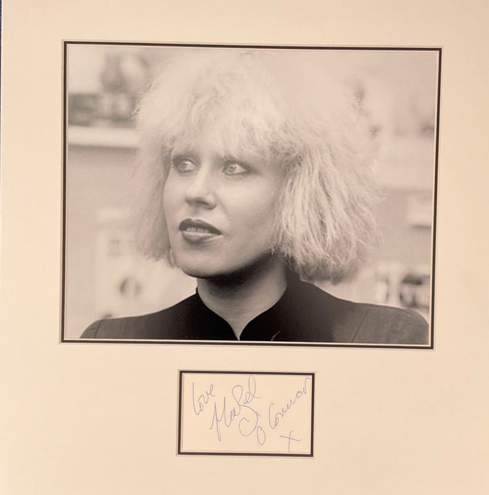 Lot 83: Hazel O'Connor signature piece autograph presentation. Mounted with...
