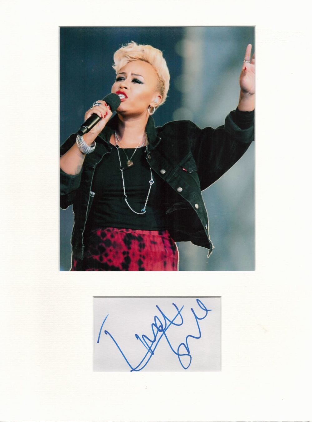 Lot 114: Emeli Sande signature piece autograph presentation. Mounted with...