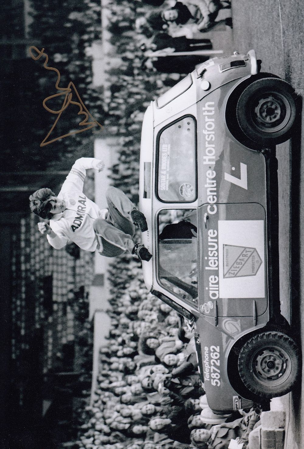 Lot 703: Autographed DUNCAN McKENZIE 12 x 8 photo :...