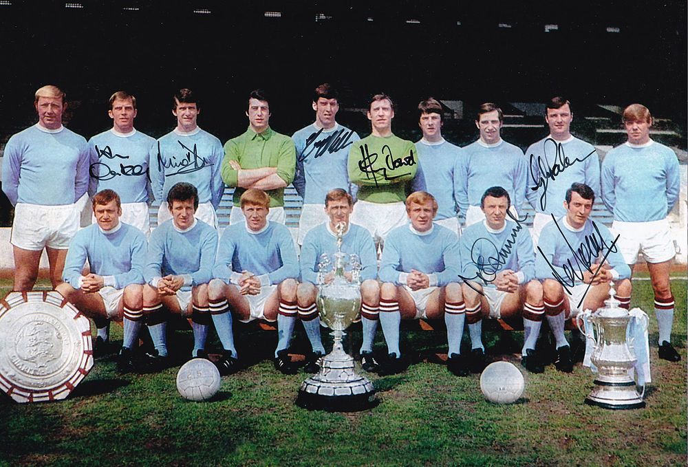 Lot 705: Autographed MANCHESTER CITY 12 x 8 photo :...