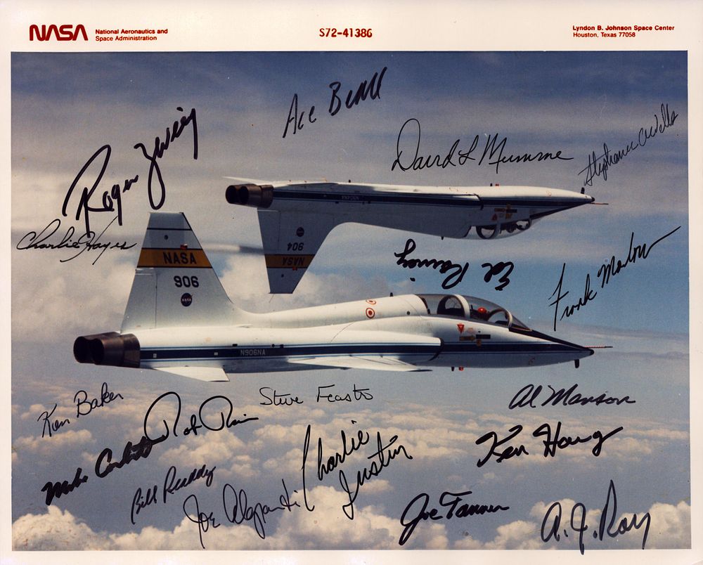 Lot 236: NASA Test Pilots multi signed 10x8inch colour photo...