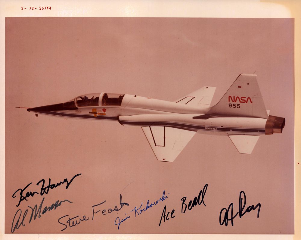 Lot 237: NASA Test Pilots multi signed 10x8inch colour photo...
