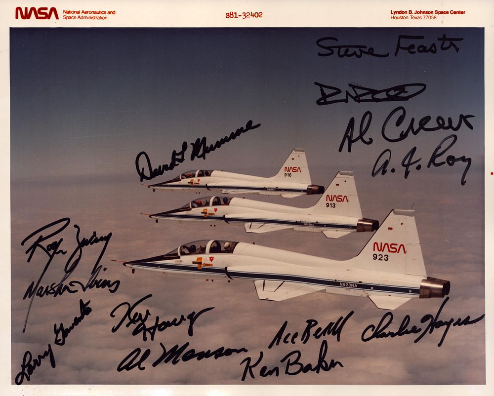 Lot 238: NASA Test Pilots multi signed 10x8inch colour photo...