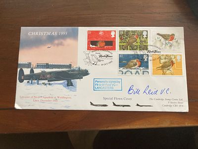 WW2 Victoria Cross winner Flt Lt Bill Reid VC signed 1995 Christmas RAF FDC. Cambridge stamps 