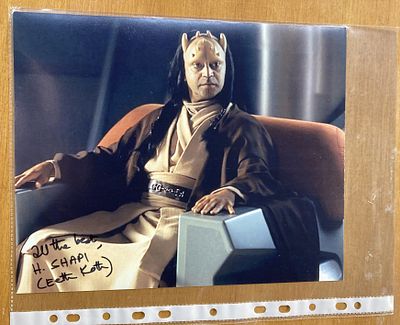 Hassani Shapi as Eeth Koth signed 10x8 inch Star Wars colour photo.Hassani Shapi (1973 – c. 