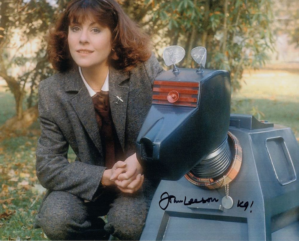 Lot 464: Doctor Who 8x10 B&W scene photo signed by...